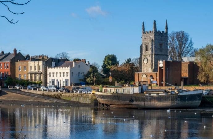 690x450-Isleworth-1.jpg