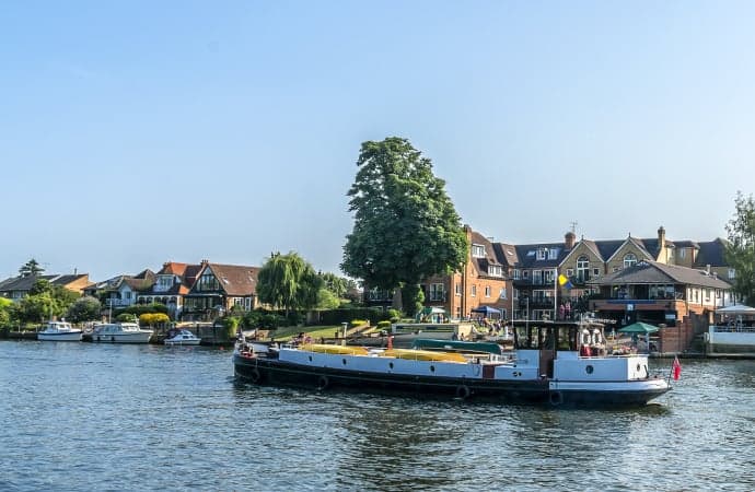 690x450-TwichenhamLettings-1.jpg